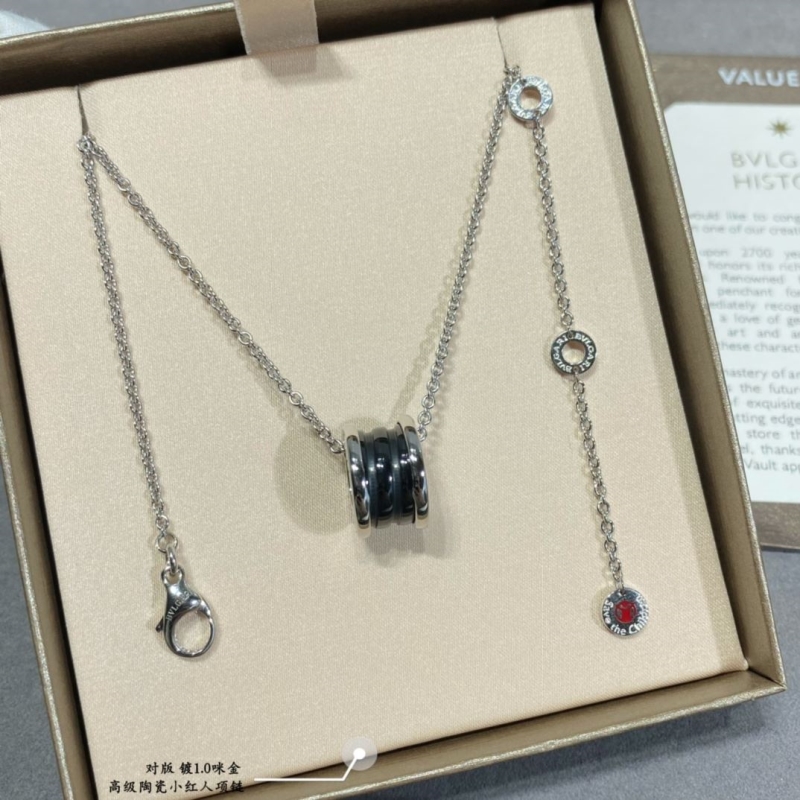 Bv1g*ai necklaces